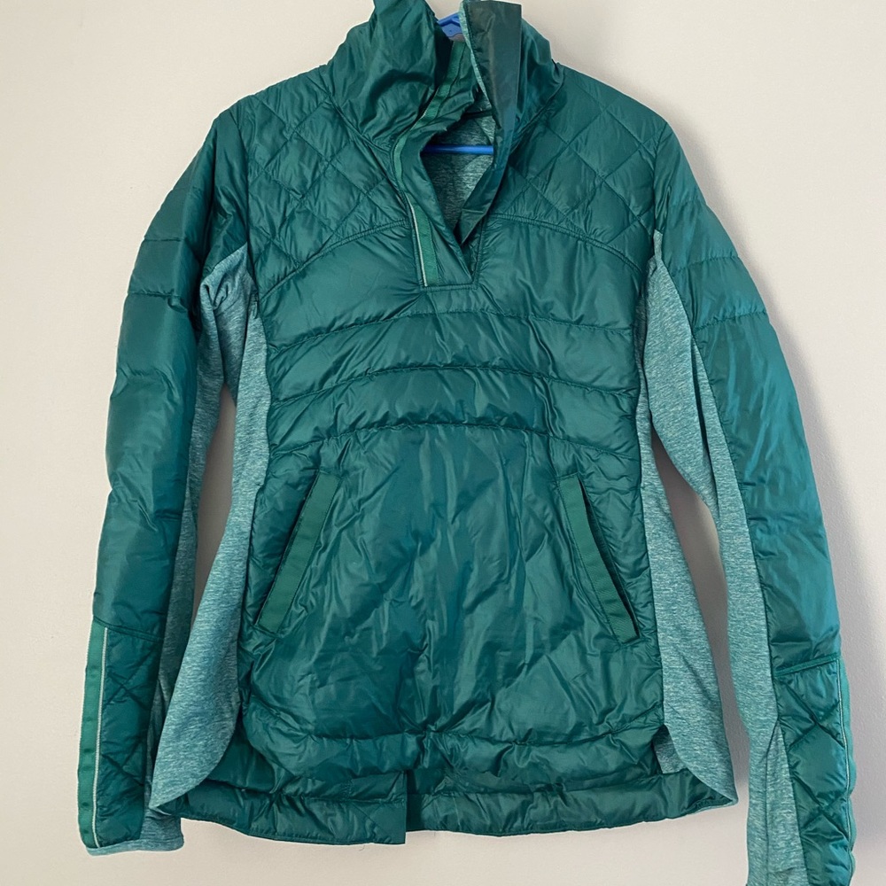 Lululemon down for a run jacket 8